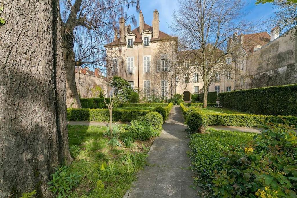 Le Notre Dame Apartment Dijon Exterior foto